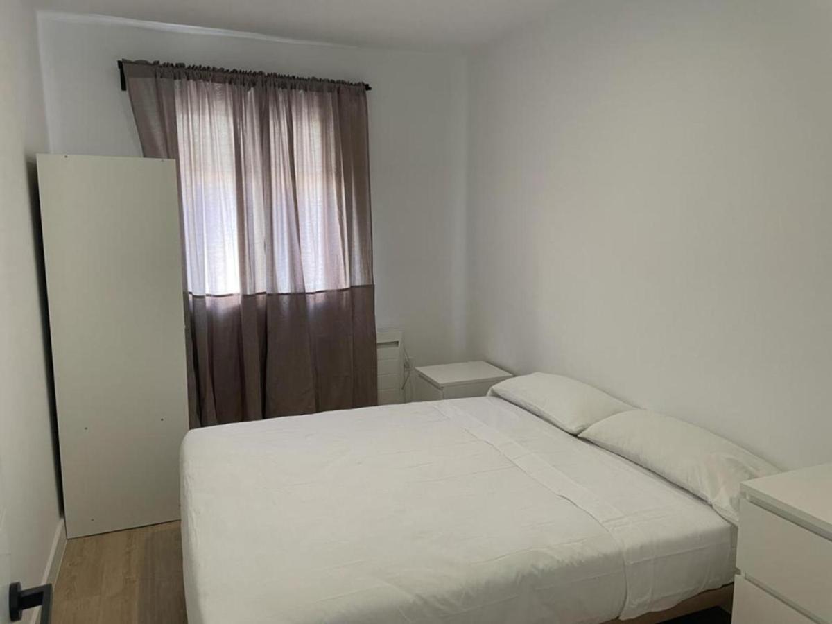 Apartamento U5 A Estrenar Bien Situado Cerca De Metro Madrid Exterior foto
