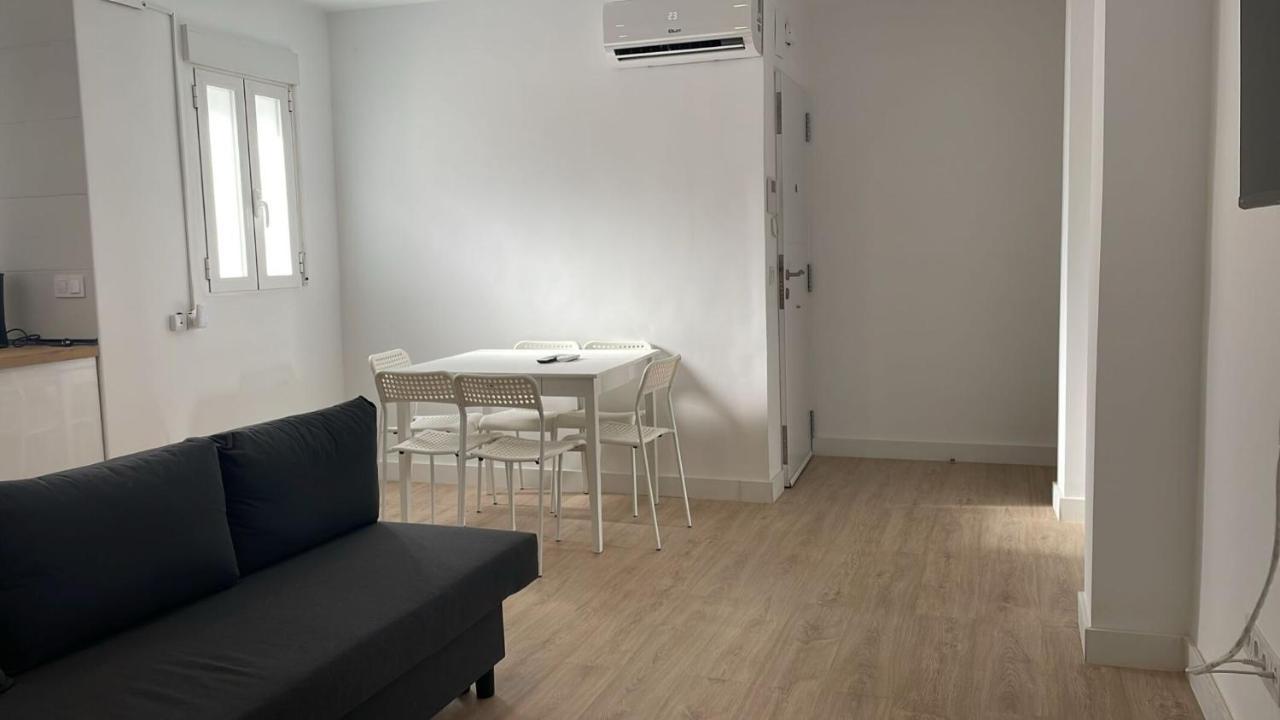Apartamento U5 A Estrenar Bien Situado Cerca De Metro Madrid Exterior foto